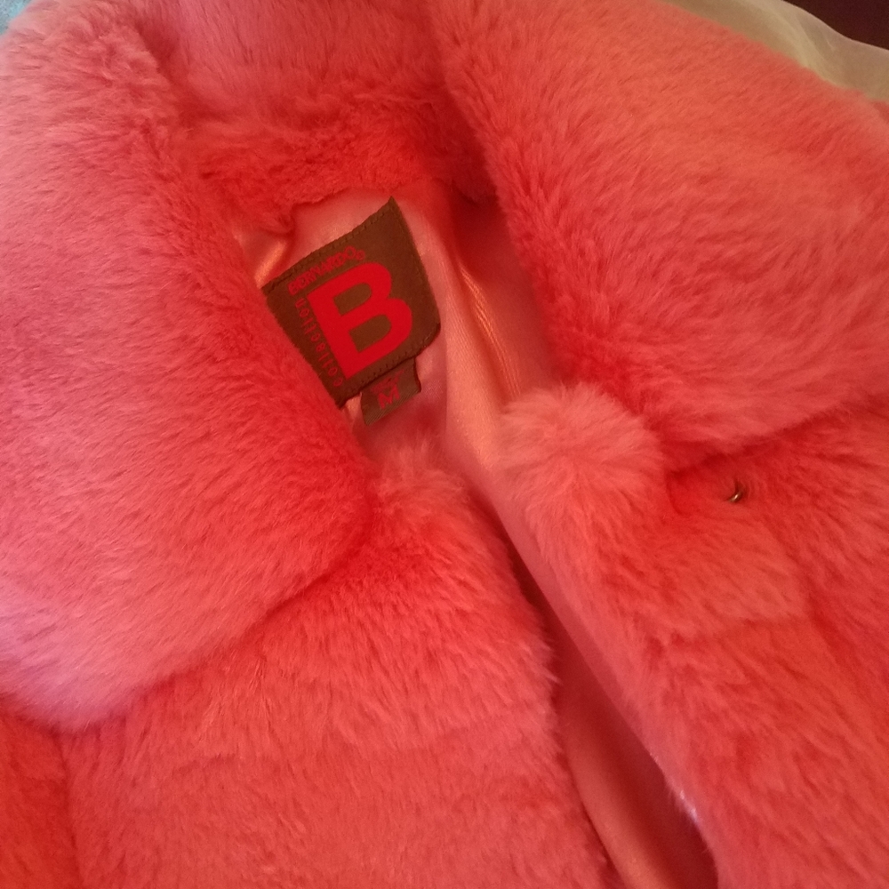 SOLD Vintage Pink Genuine Fur Jacket - Picture 7 of 9
